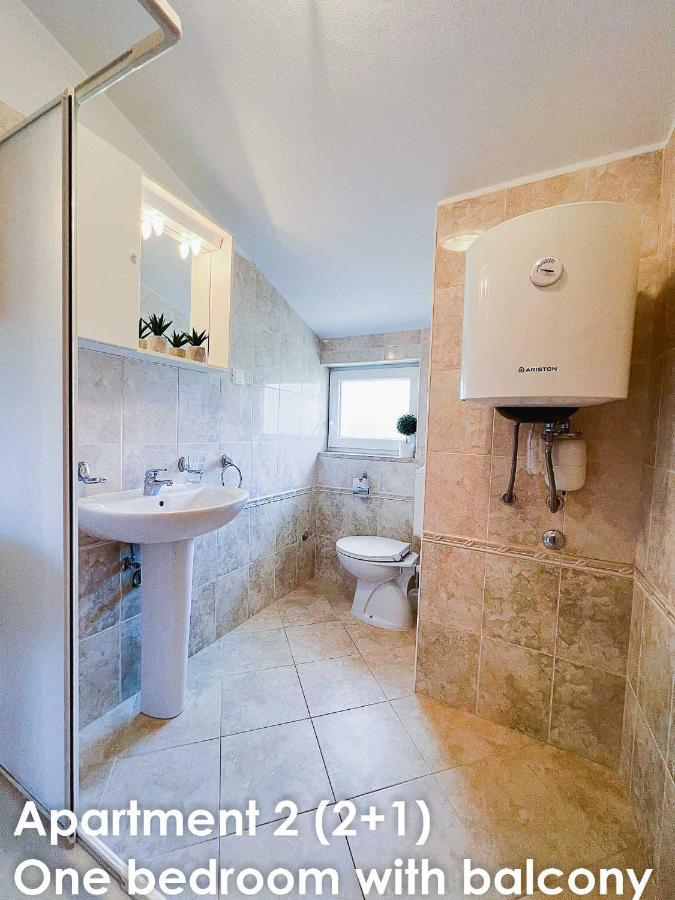 Sunshine Apartments Funtana With Balcony And Sea View Bagian luar foto